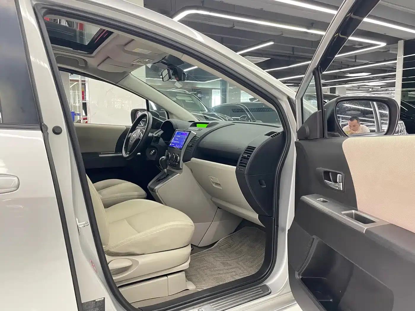 Mazda 5 2008 2.0 Automatic Luxury — миниатюра 10