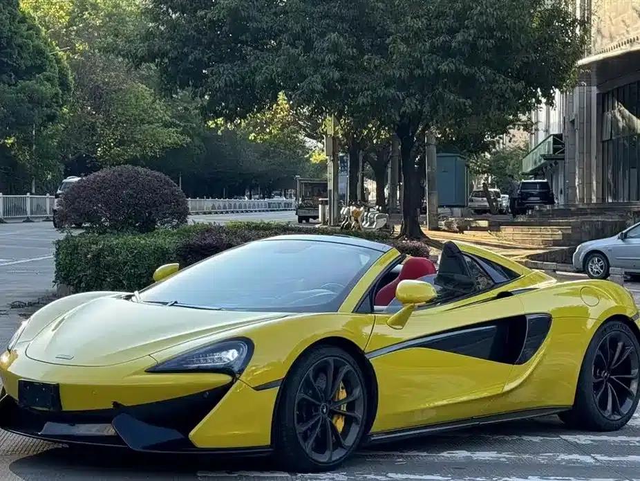 McLaren 570 2019 Model 570S 3.8T Spider — миниатюра 3
