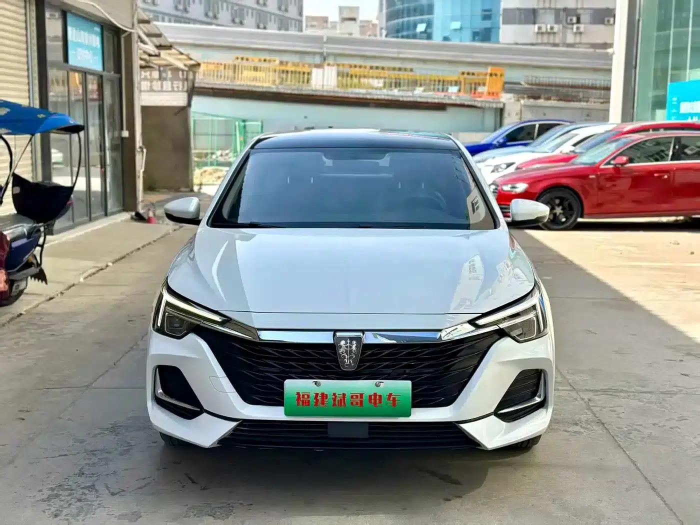 Roewe i6 MAX New Energy 2022 EV 500 Panoramic Sunroof Premium Edition — миниатюра 2