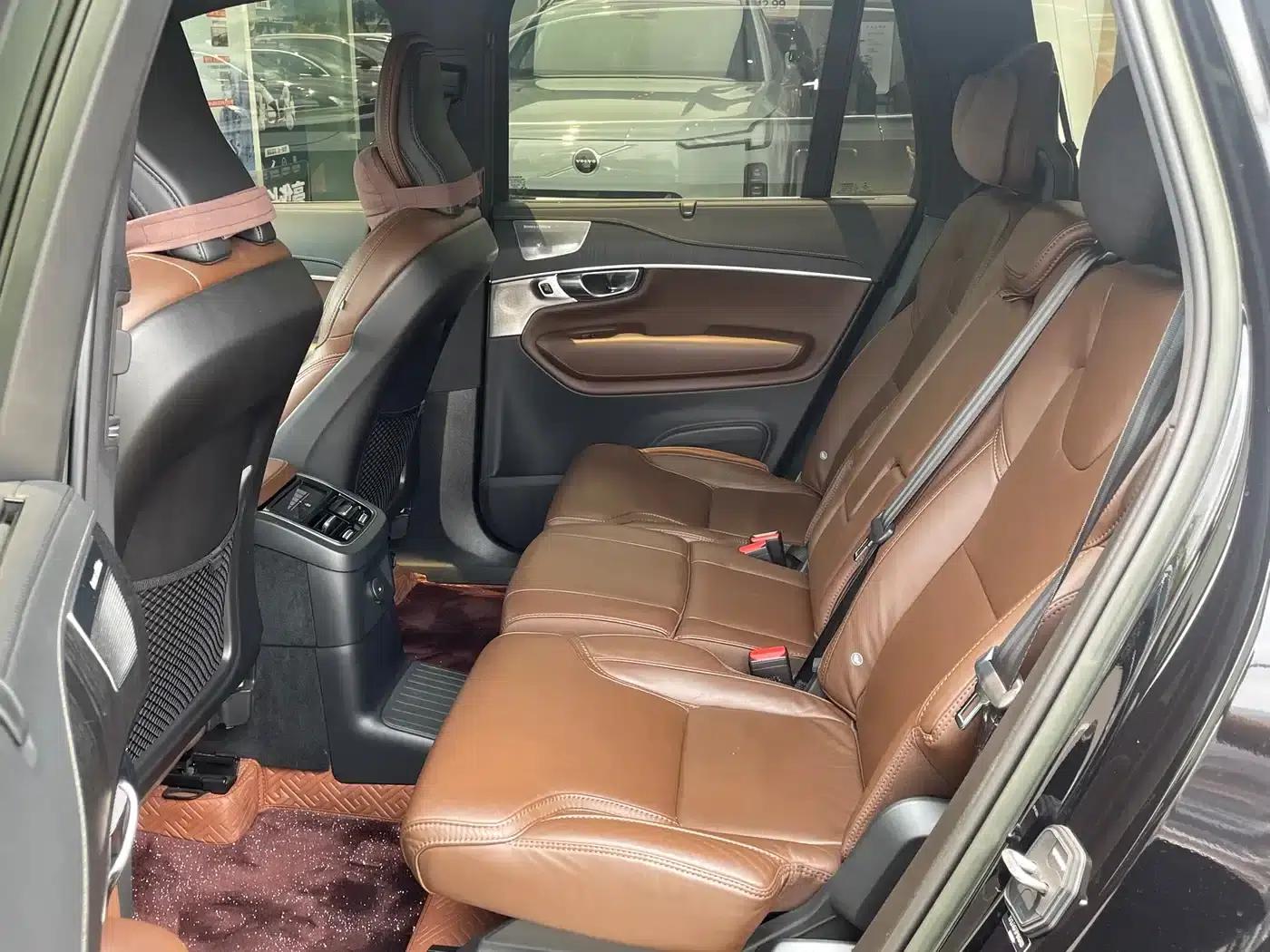 2023 Volvo XC90 Plug-in Hybrid T8 Recharge Luxury 7-Seater — миниатюра 6