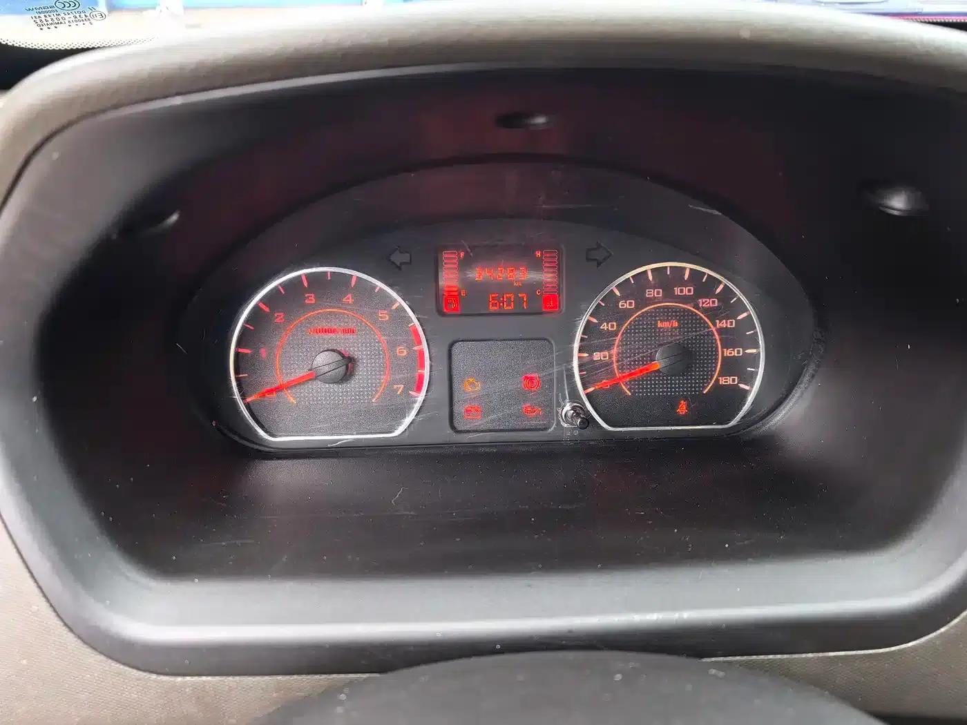 Wuling Rongguang S 2023 1.5L Basic Model 5/7 Seats — миниатюра 12