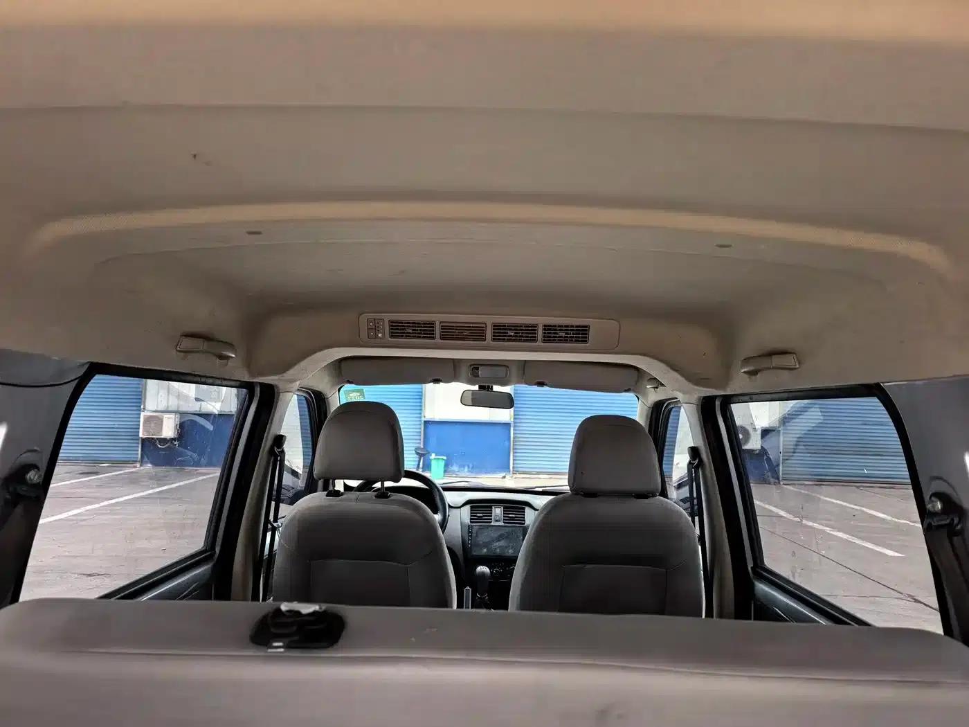 Wuling Rongguang S 2023 1.5L Basic Model 5/7 Seats — миниатюра 8