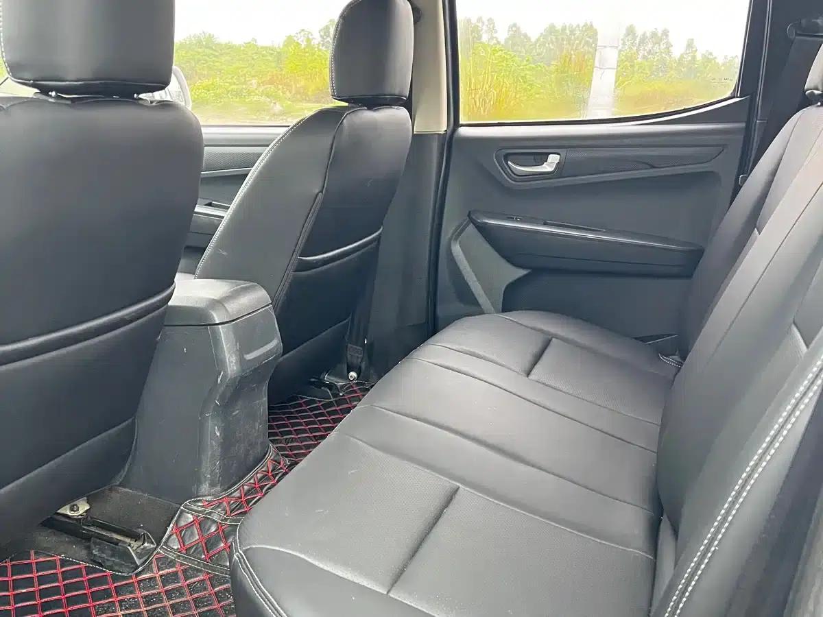 RE-MAX 2018 2.8T Classic Edition 4WD Luxury Model with Extended Cargo Box JE493ZLQ5F — миниатюра 14
