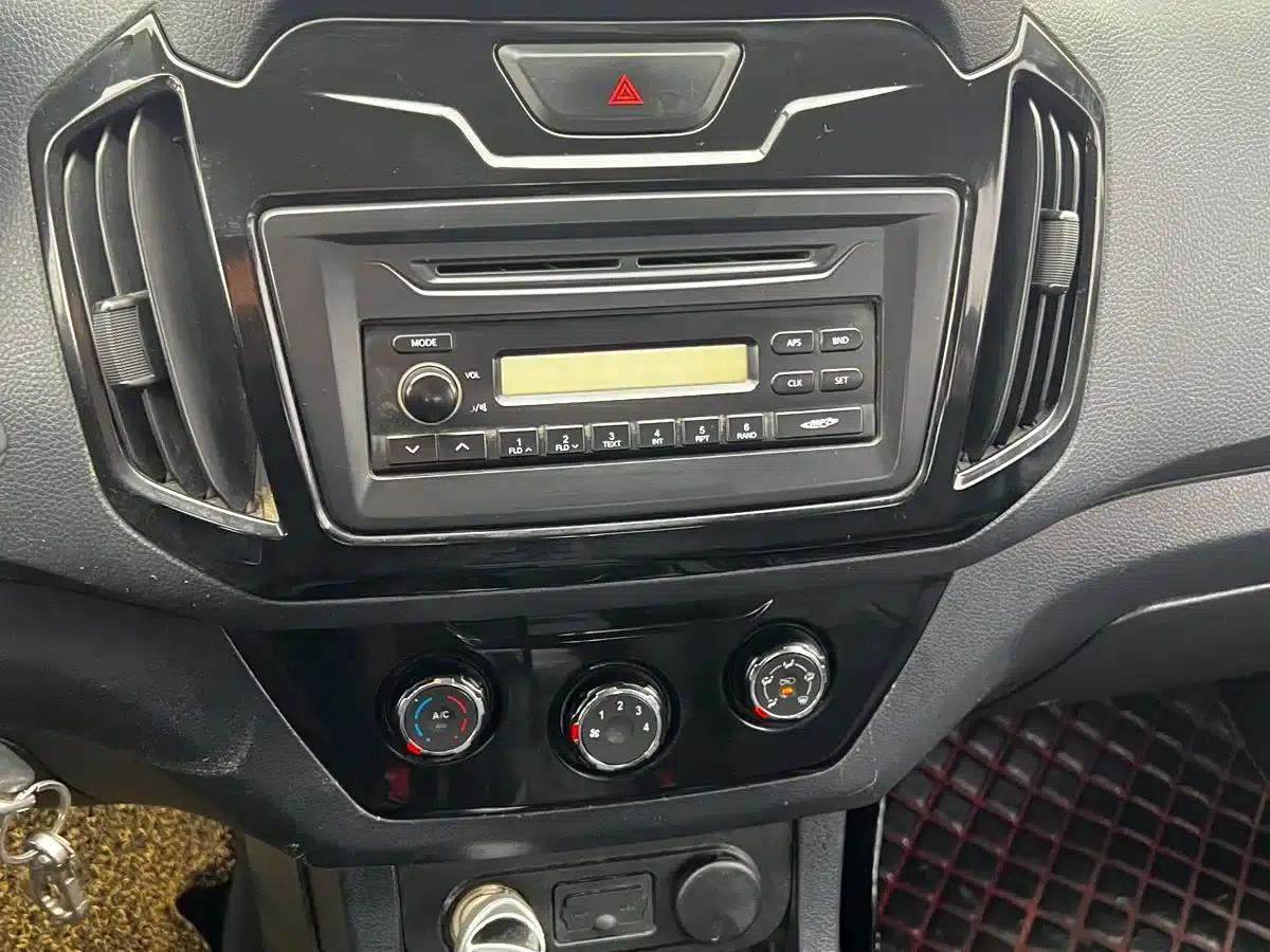 RE-MAX 2018 2.8T Classic Edition 4WD Luxury Model with Extended Cargo Box JE493ZLQ5F — миниатюра 23