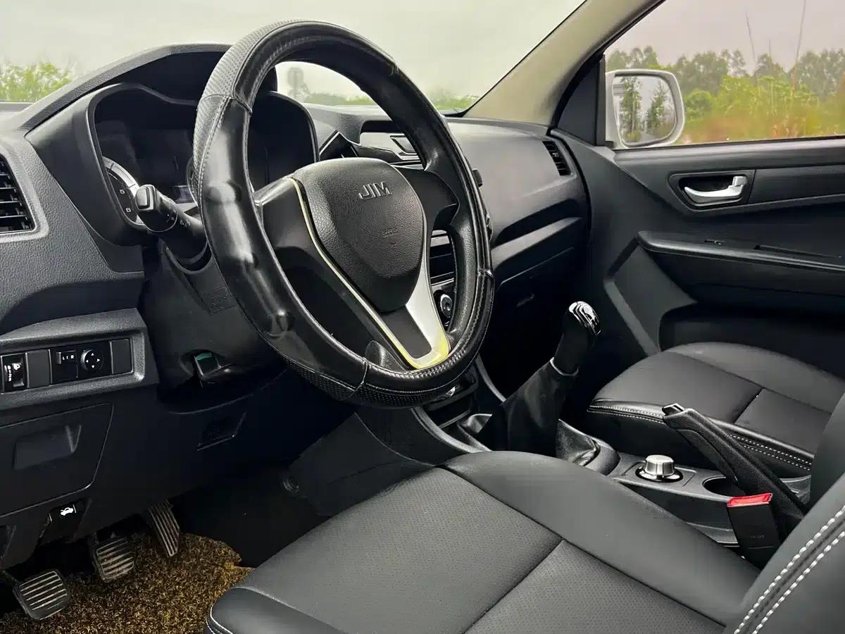 RE-MAX 2018 2.8T Classic Edition 4WD Luxury Model with Extended Cargo Box JE493ZLQ5F — миниатюра 10