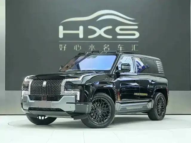 Looking up at the 2023 U8 Luxury Edition