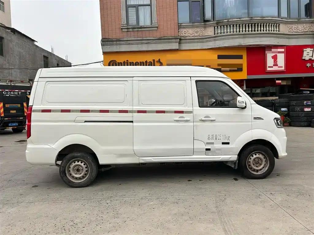 Remote E5 2019 E5L Pure Electric Van - Guoxuan 39.9kWh — миниатюра 4