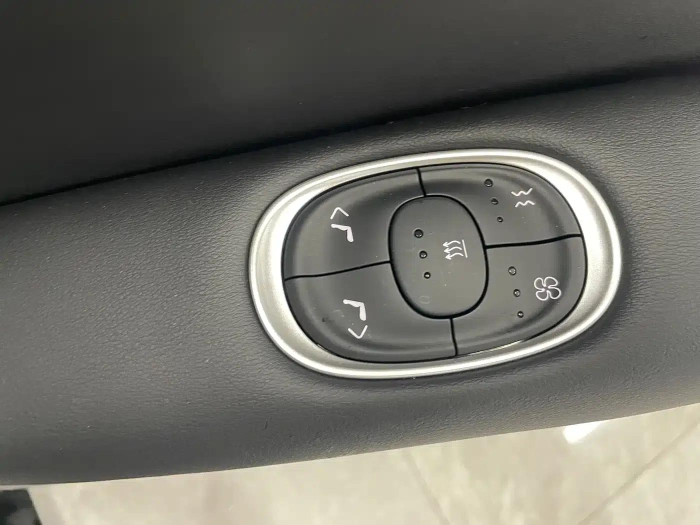 Zhiji L7 2024 MAX Ultra-Long Range Edition — миниатюра 14