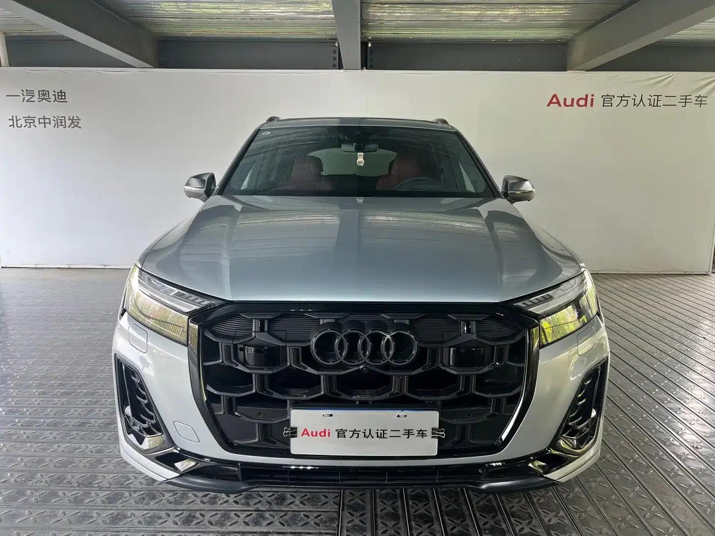 Audi SQ7 2024 4.0 TFSI — миниатюра 2