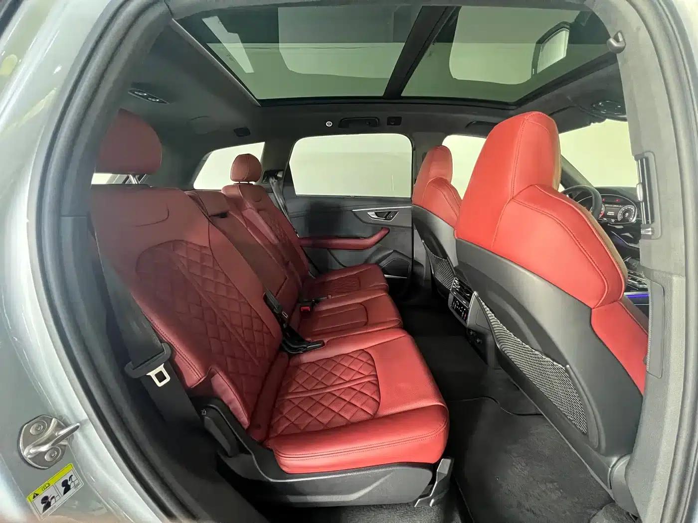 Audi SQ7 2024 4.0 TFSI — миниатюра 16