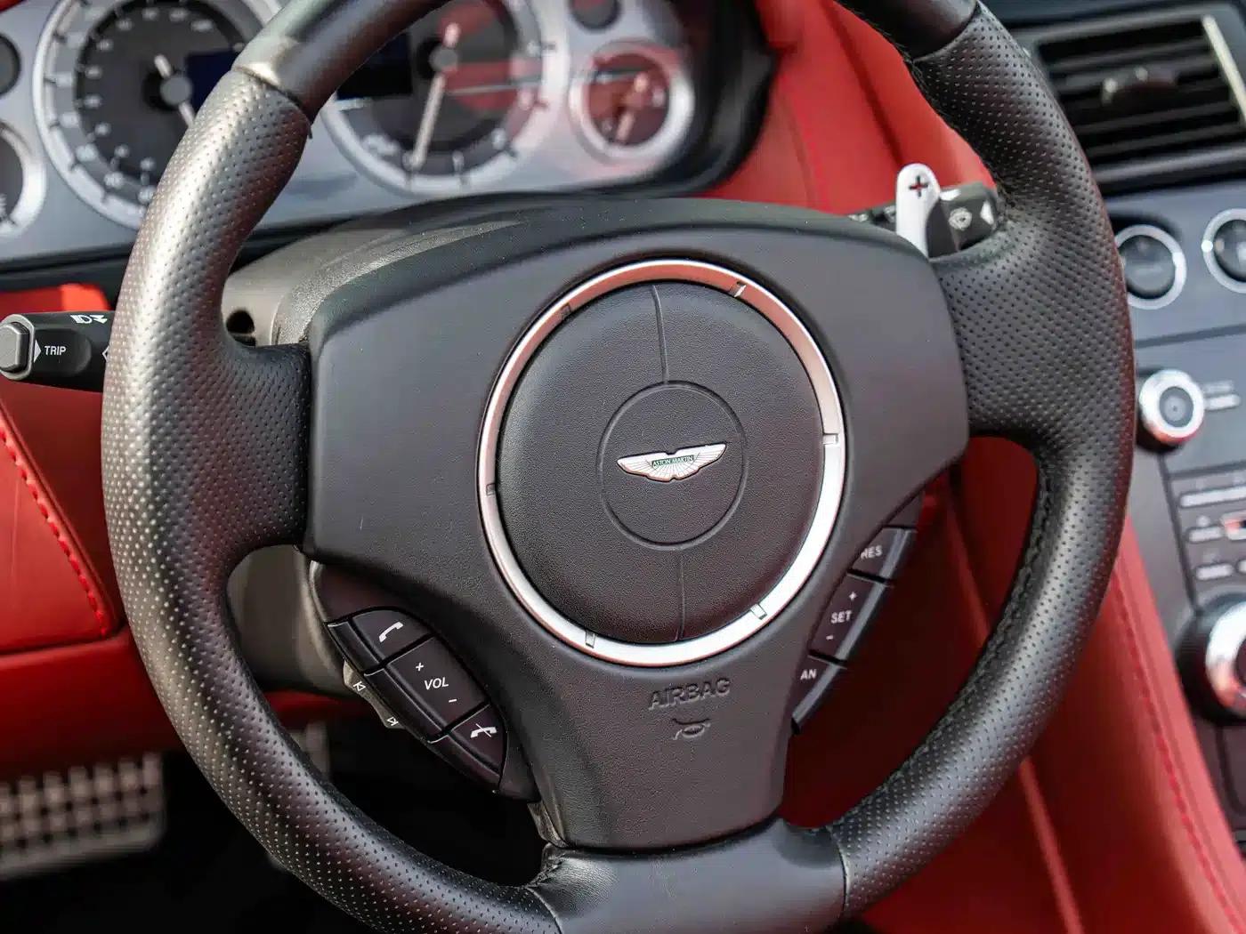 2012 V8 Vantage 4.7L S Roadster — миниатюра 14