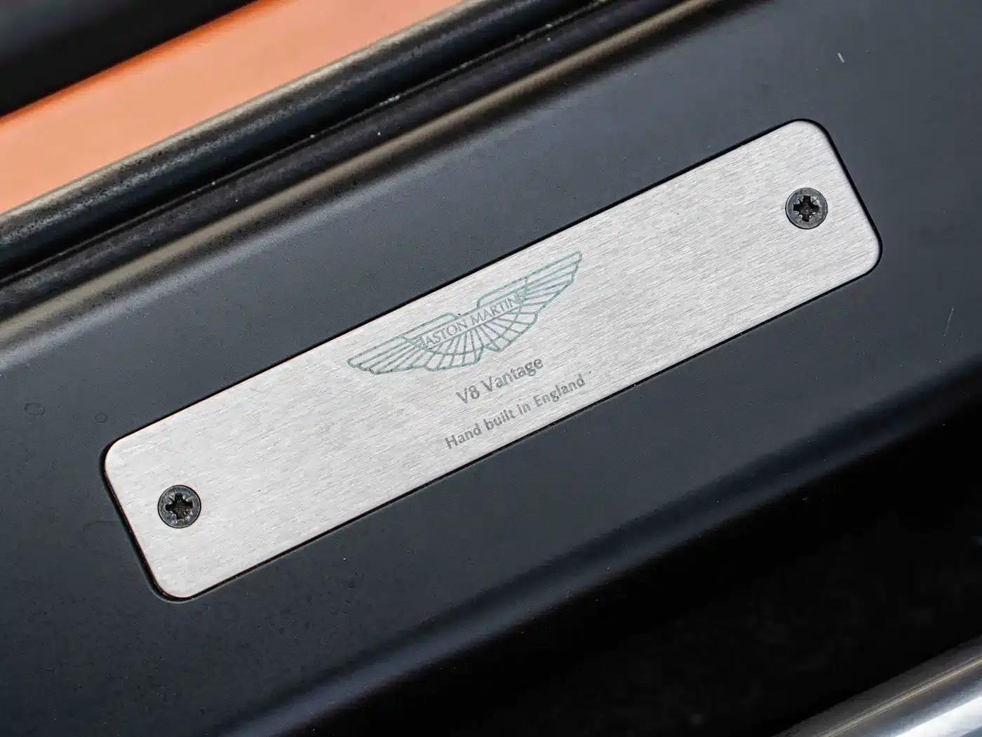 2012 V8 Vantage 4.7L S Roadster — миниатюра 20