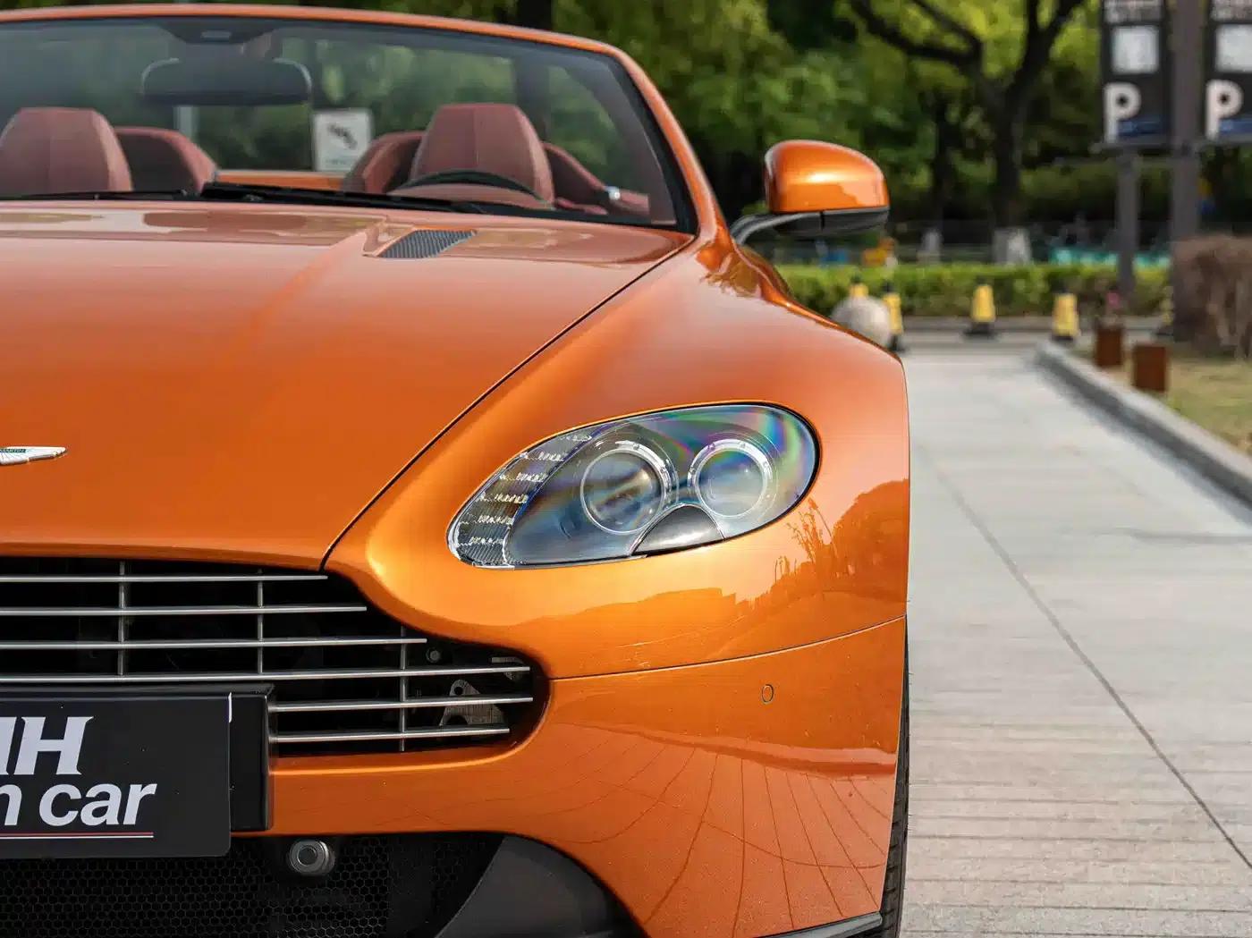 2012 V8 Vantage 4.7L S Roadster — миниатюра 3