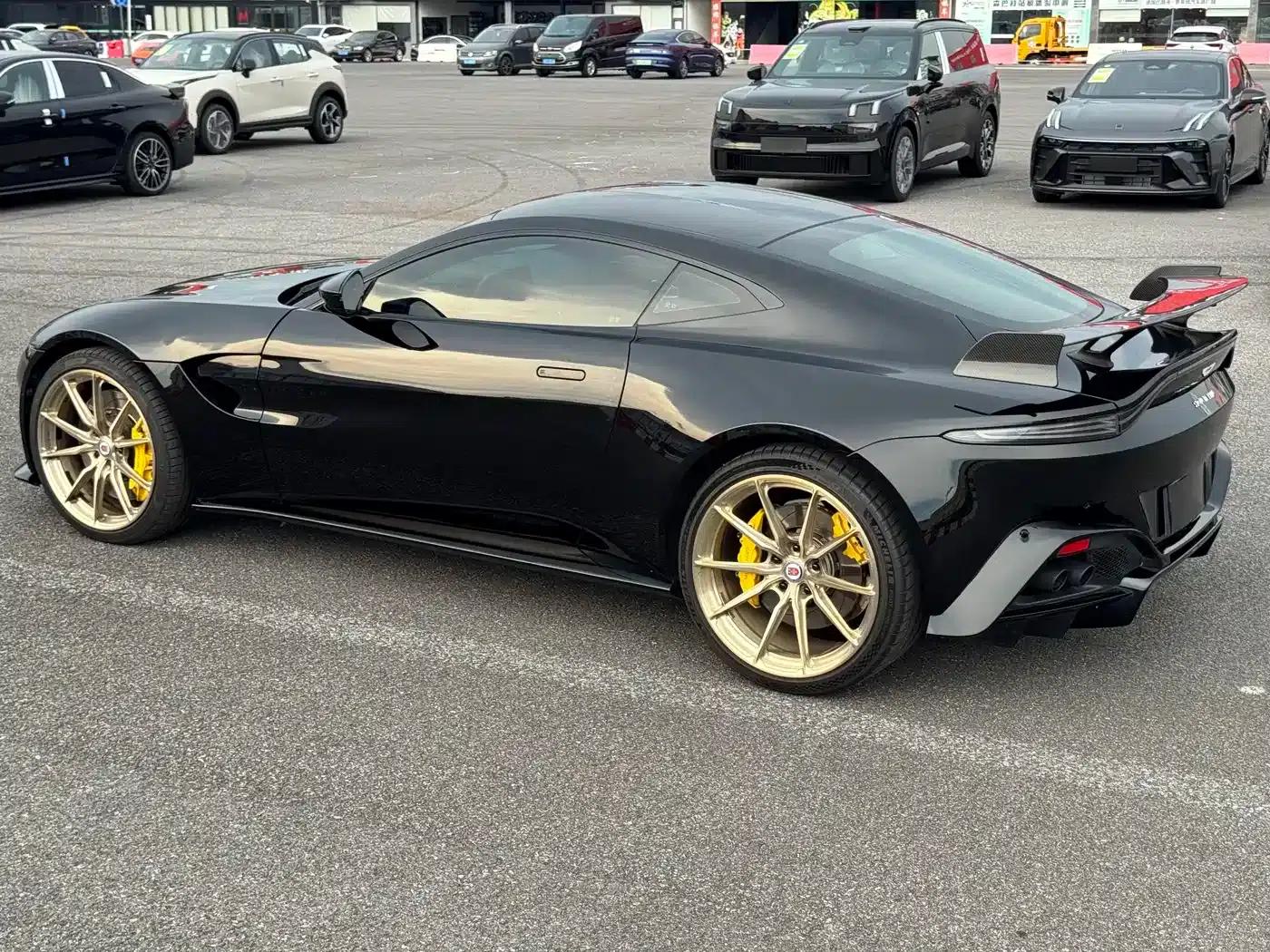 2020 V8 Vantage 4.0T V8 Coupe — миниатюра 3