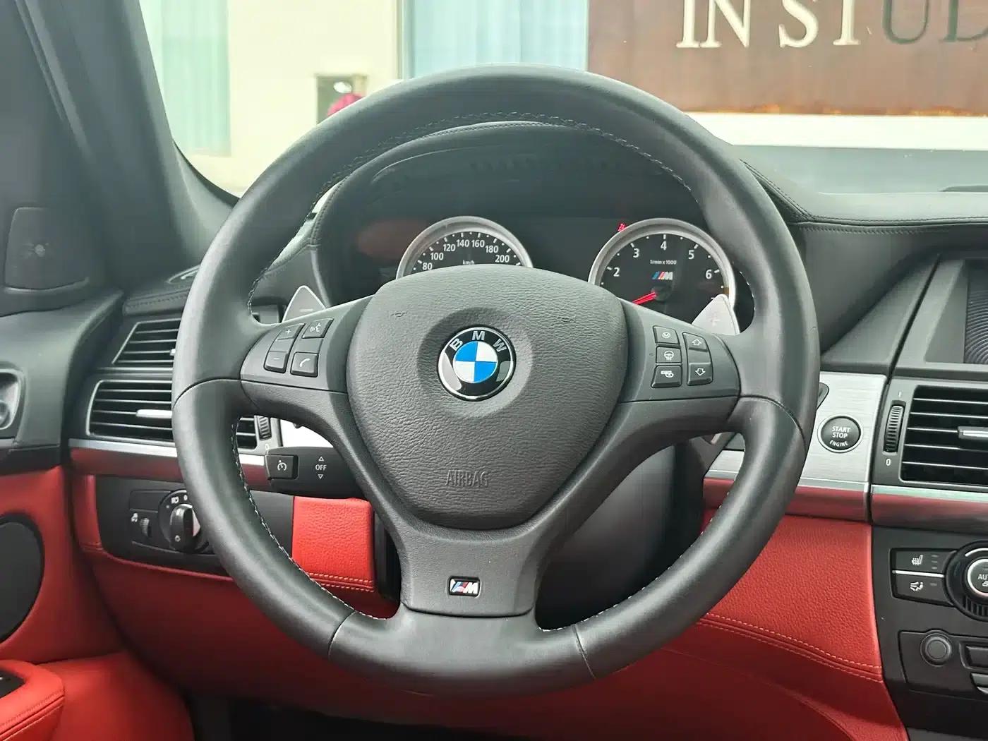 2013 BMW X6 M — миниатюра 25