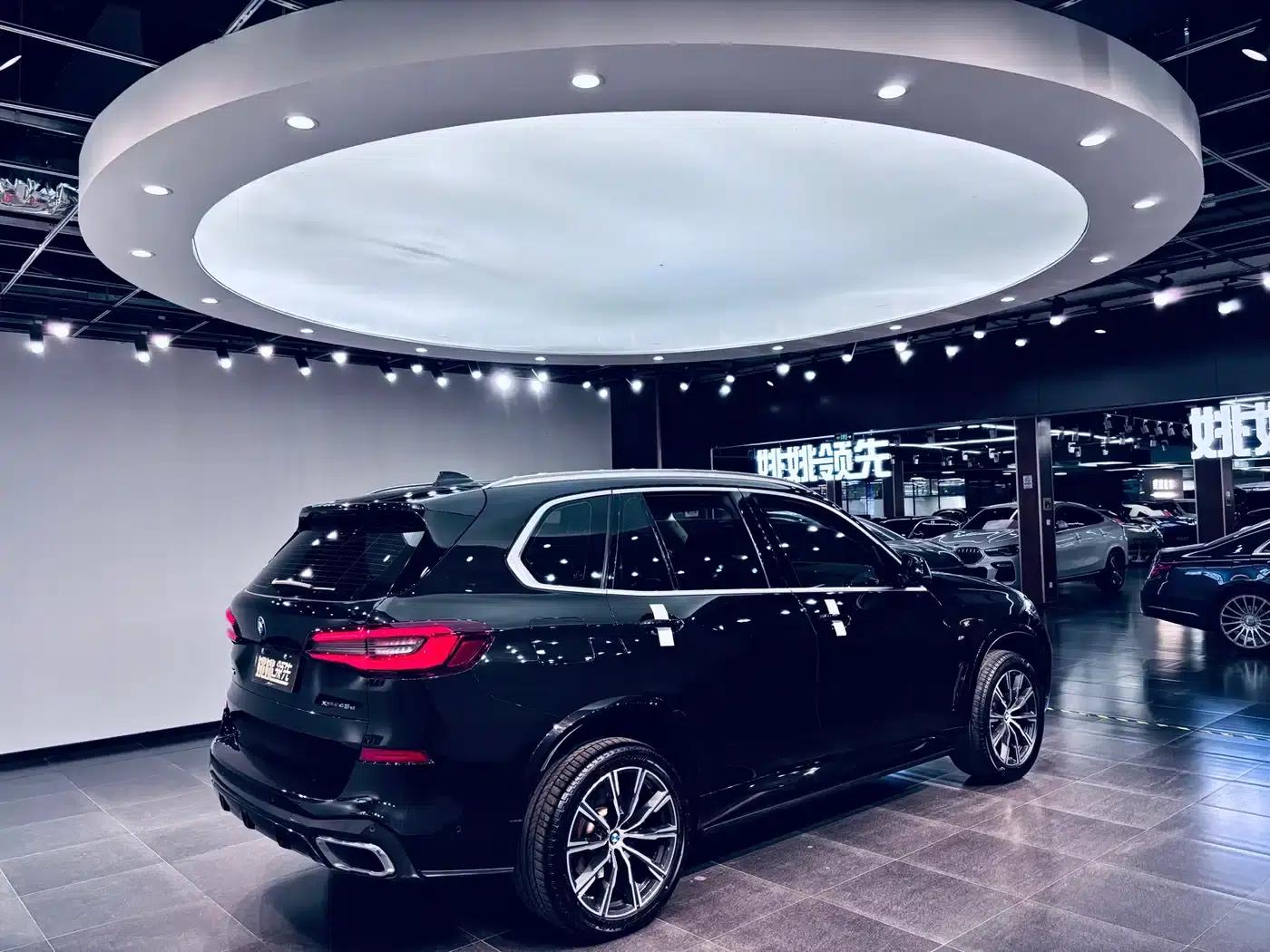 BMW X5 PHEV (Imported) 2020 xDrive45e M Sport Package — миниатюра 3