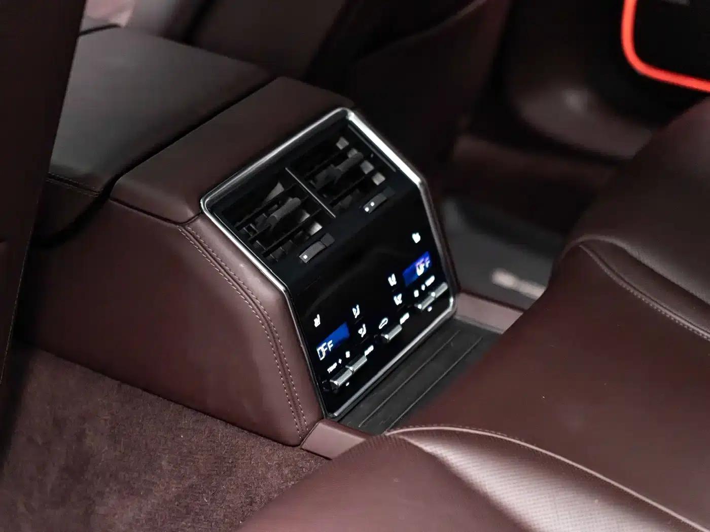 Panamera 4 E-Hybrid 2018 Model 2.9T — миниатюра 17