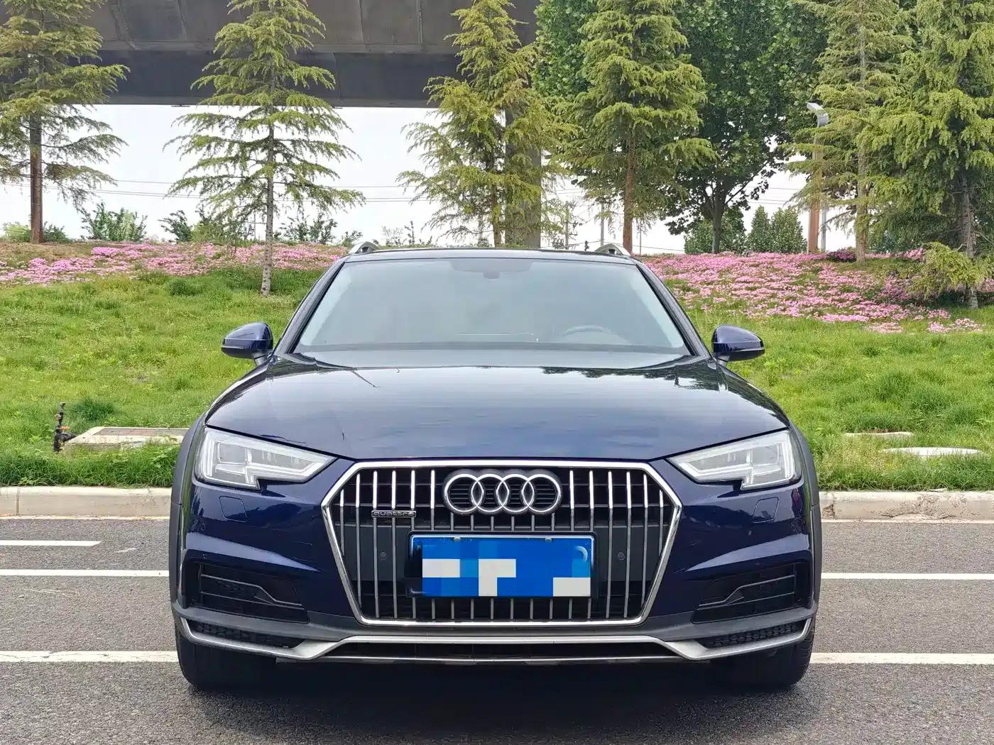 2019 Audi A4 Imported Model 45 TFSI allroad quattro Sport — миниатюра 2