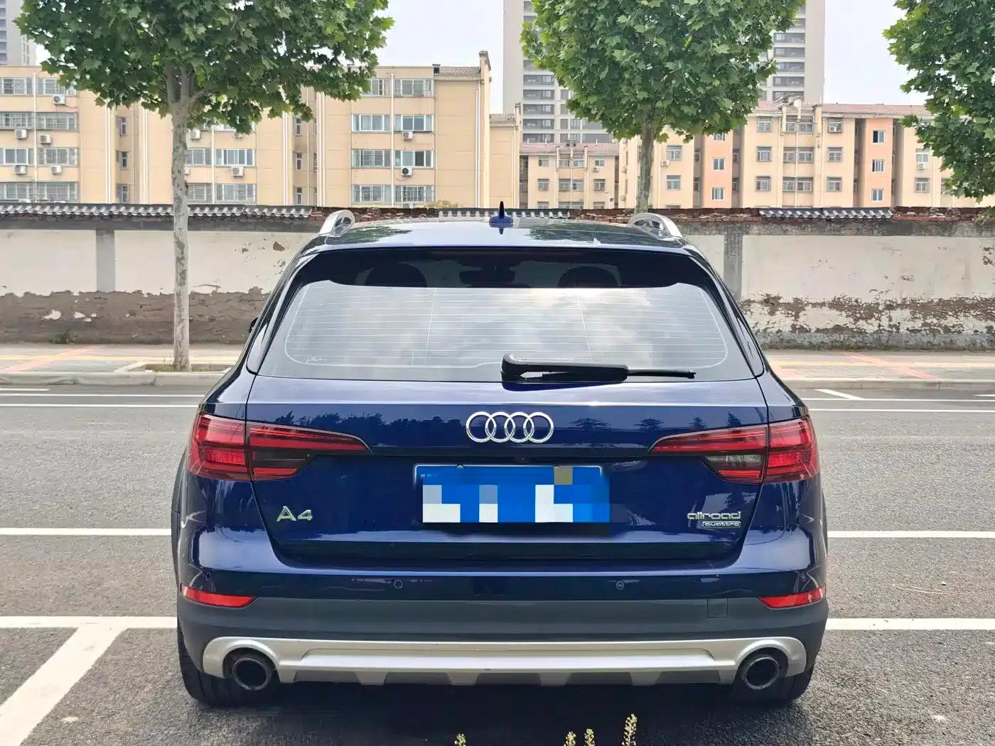 2019 Audi A4 Imported Model 45 TFSI allroad quattro Sport — миниатюра 4