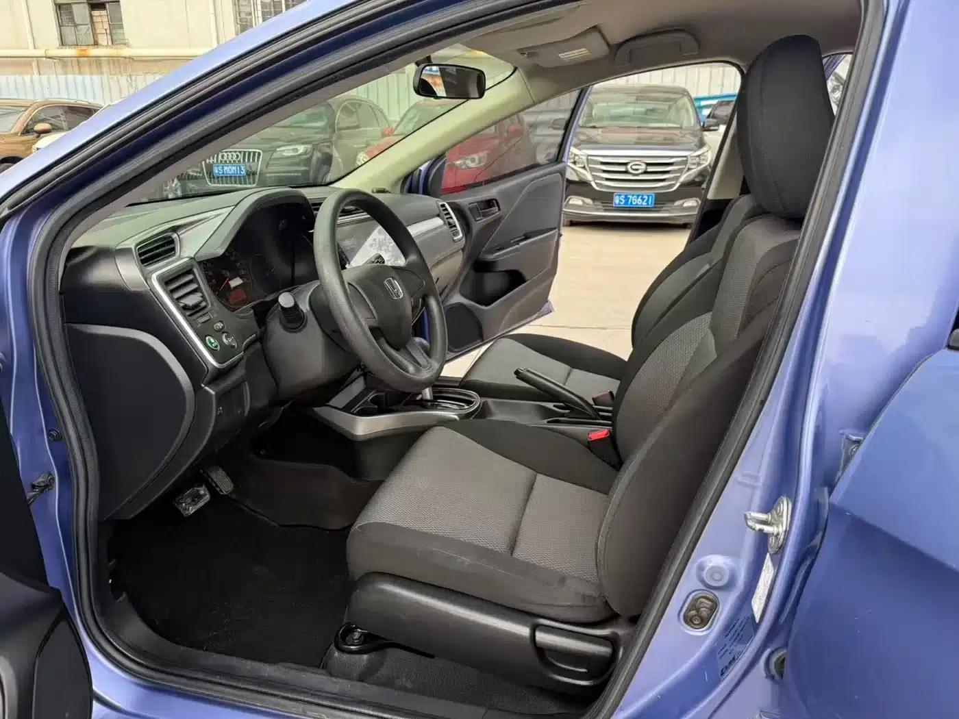 2017 Honda Crider 1.5L CVT Classic Edition — миниатюра 4