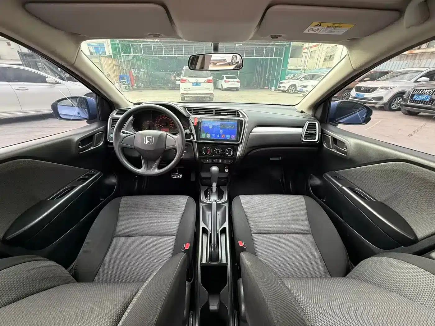 2017 Honda Crider 1.5L CVT Classic Edition — миниатюра 5