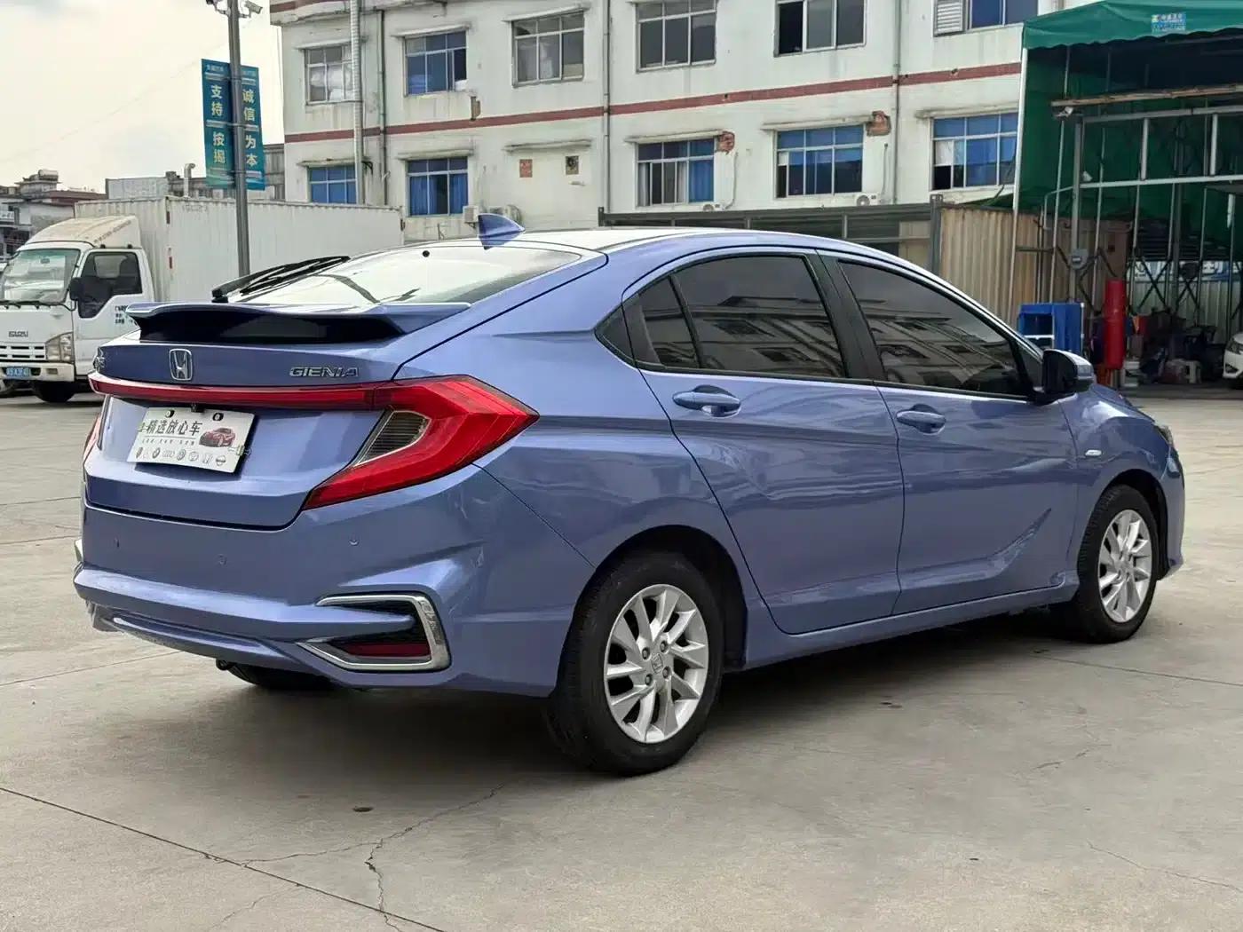 2017 Honda Crider 1.5L CVT Classic Edition — миниатюра 7