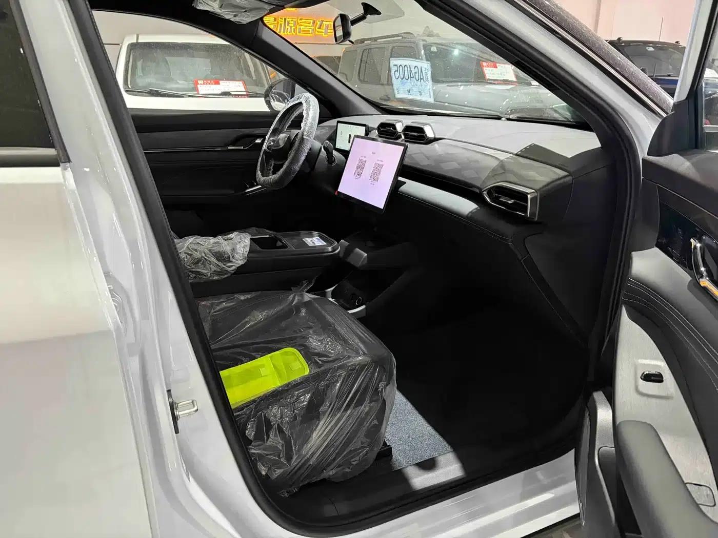 Dongfeng Fengshen L7 2025 Model 518 Enjoy Edition — миниатюра 4