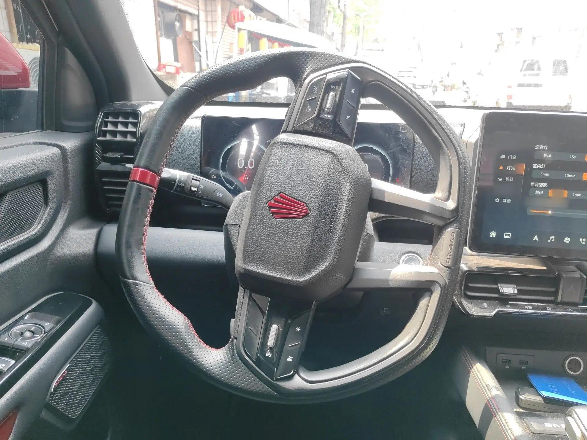 JMC DaDao 2023 Fly-Jiang 2.3T Diesel Automatic 4x4 Boundaryless Model — миниатюра 11