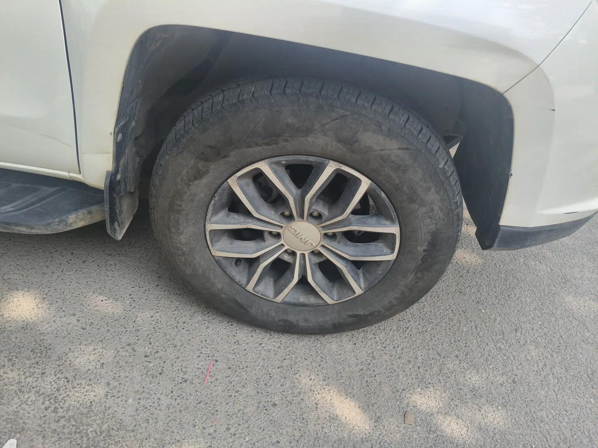 JMC Yuhu 7 2020 2.0T Diesel Manual Two-Wheel Drive Comfort Edition Short Wheelbase China VI Standard JX4D20A6L — миниатюра 8