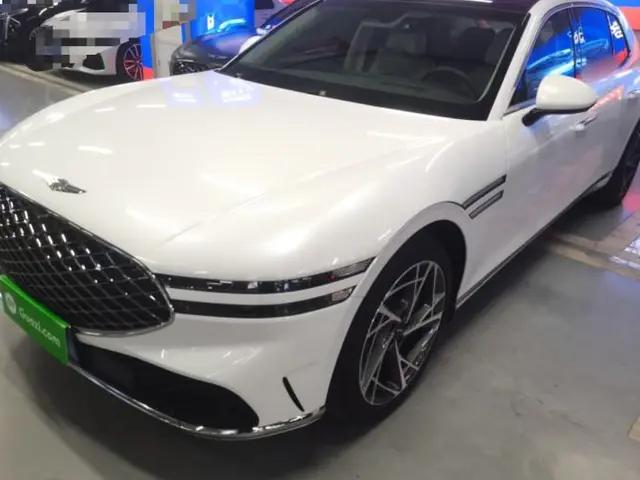 Genesis G90 2023 Flagship Edition