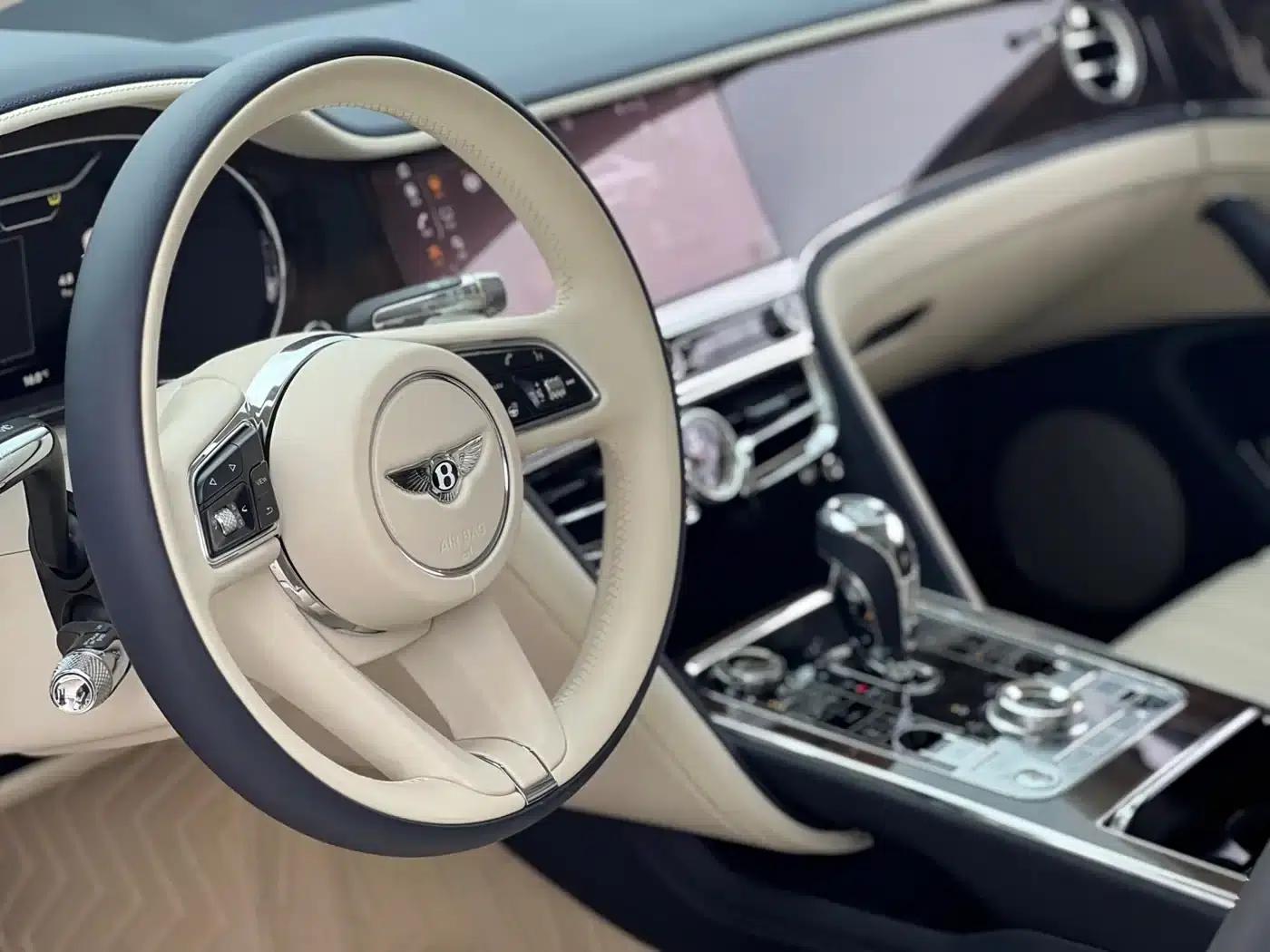 2022 Flying Spur Plug-in Hybrid 2.9T V6 — миниатюра 9