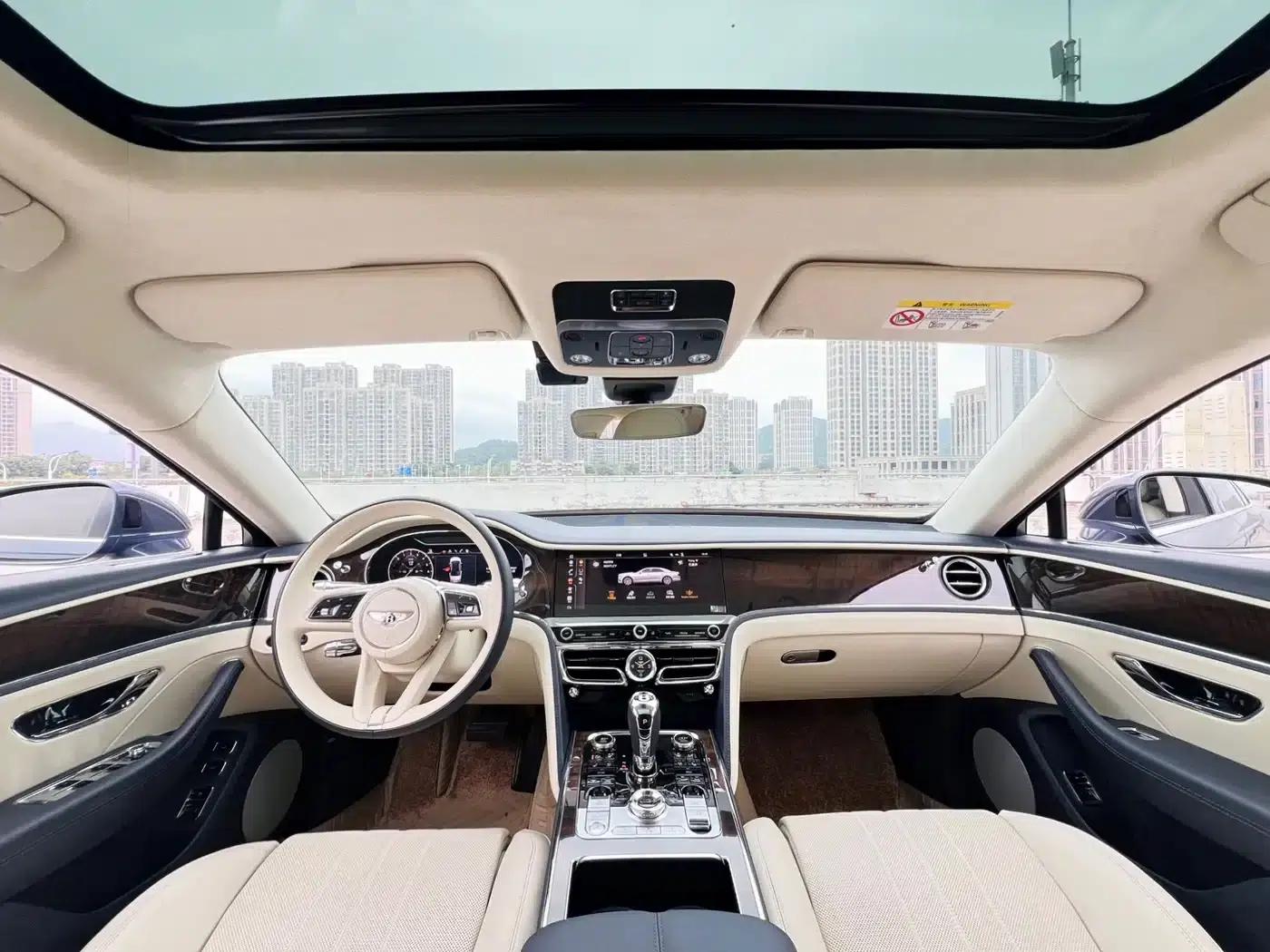 2022 Flying Spur Plug-in Hybrid 2.9T V6 — миниатюра 10