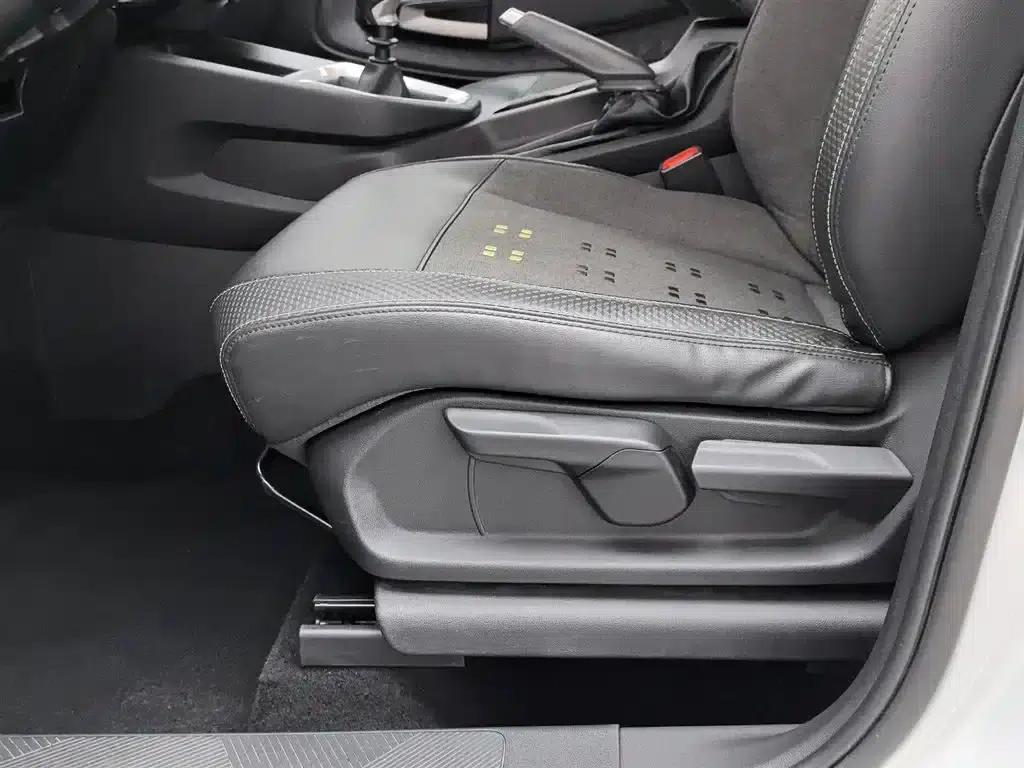 Baojun RM-5 2019 1.5T Manual Elite 7-Seater (24-Hour Online Service) — миниатюра 20