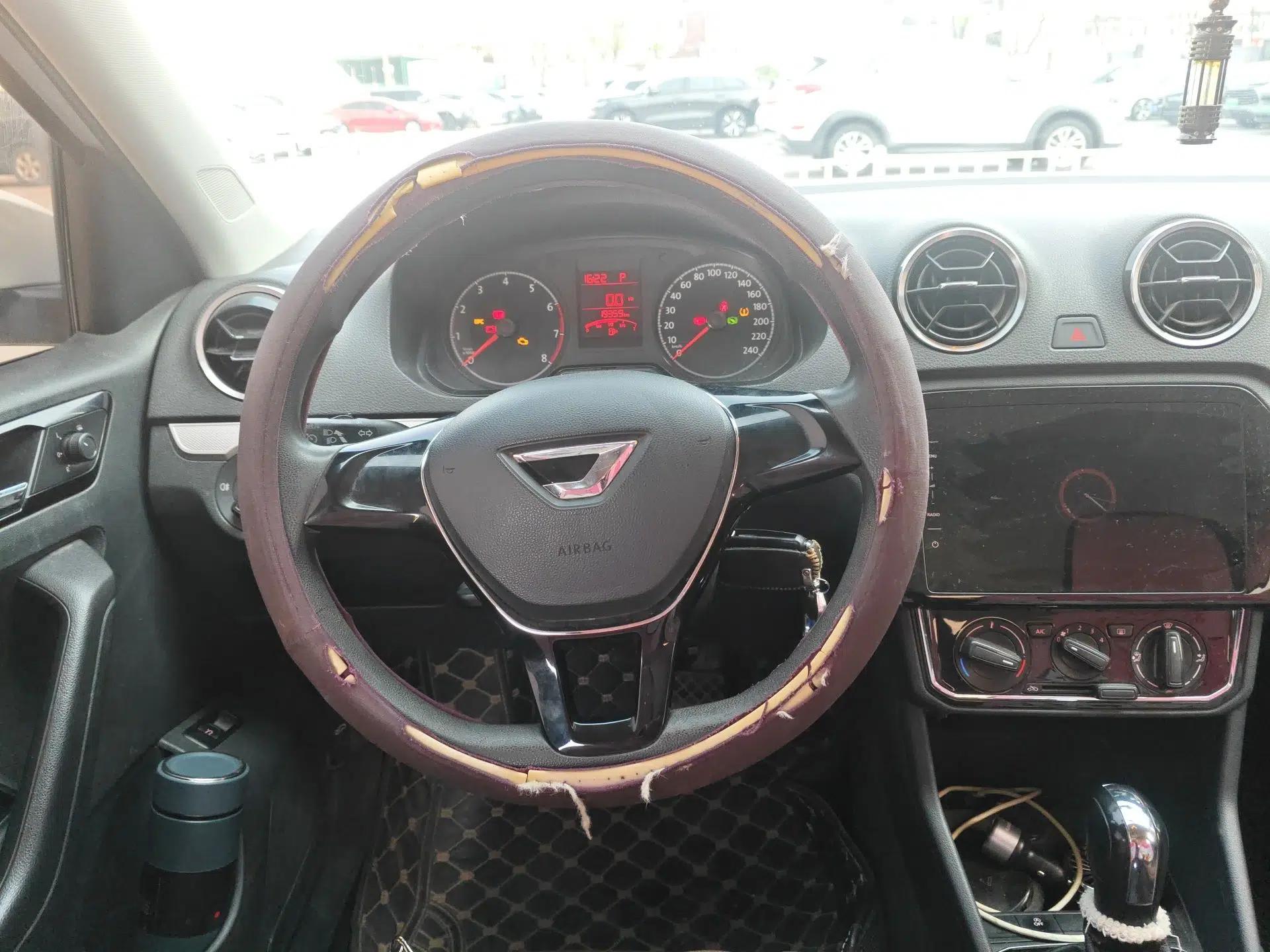 Jetta VA3 2019 1.5L Automatic Enjoyment Edition — миниатюра 11