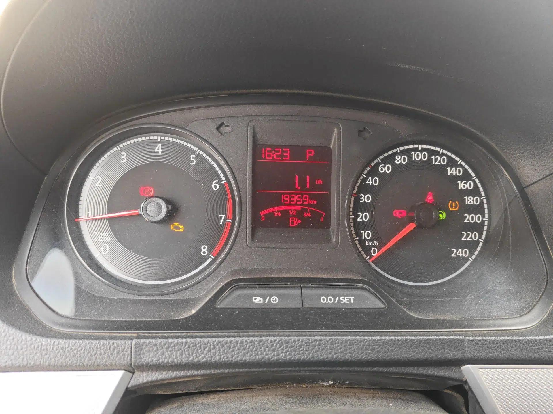 Jetta VA3 2019 1.5L Automatic Enjoyment Edition — миниатюра 13