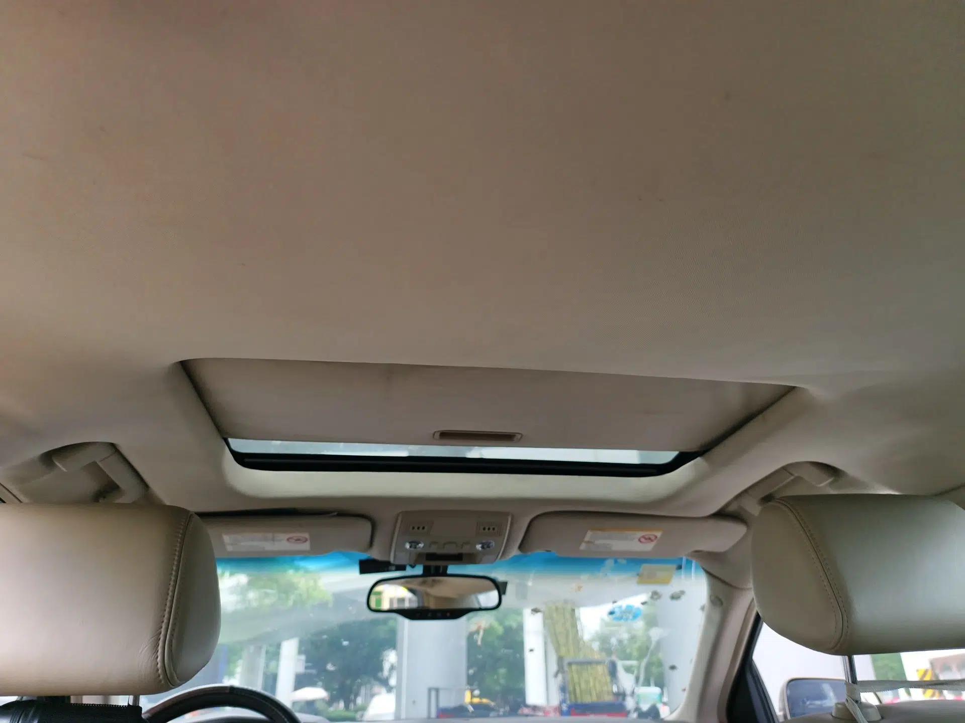 Cadillac SLS Seville 2011 2.0T Luxury Edition — миниатюра 19