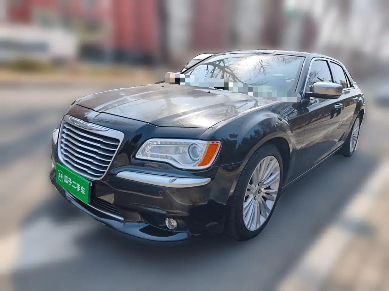 Chrysler 300C 2013 3.6L Premium Edition — миниатюра 1