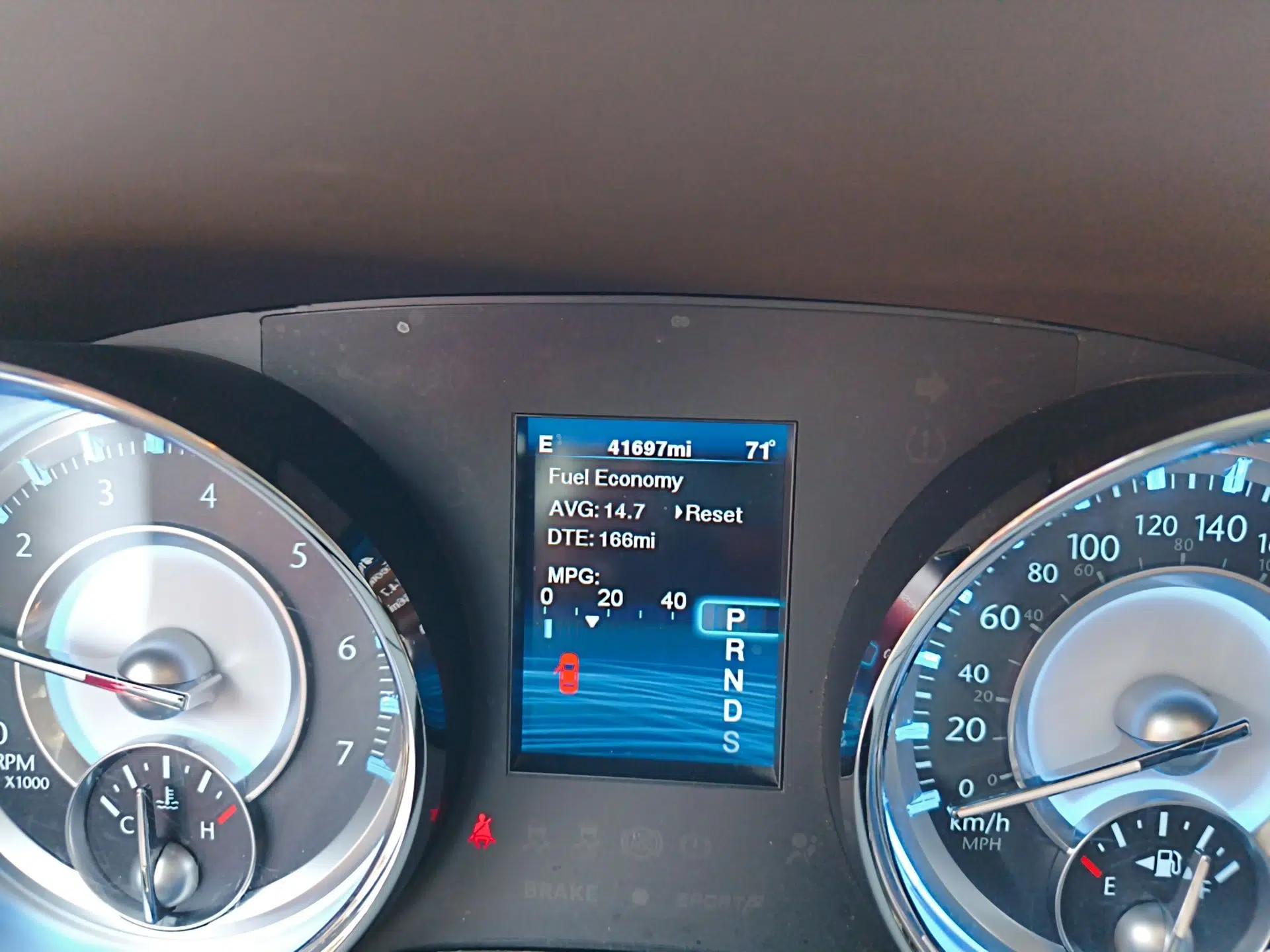 Chrysler 300C 2013 3.6L Premium Edition — миниатюра 13