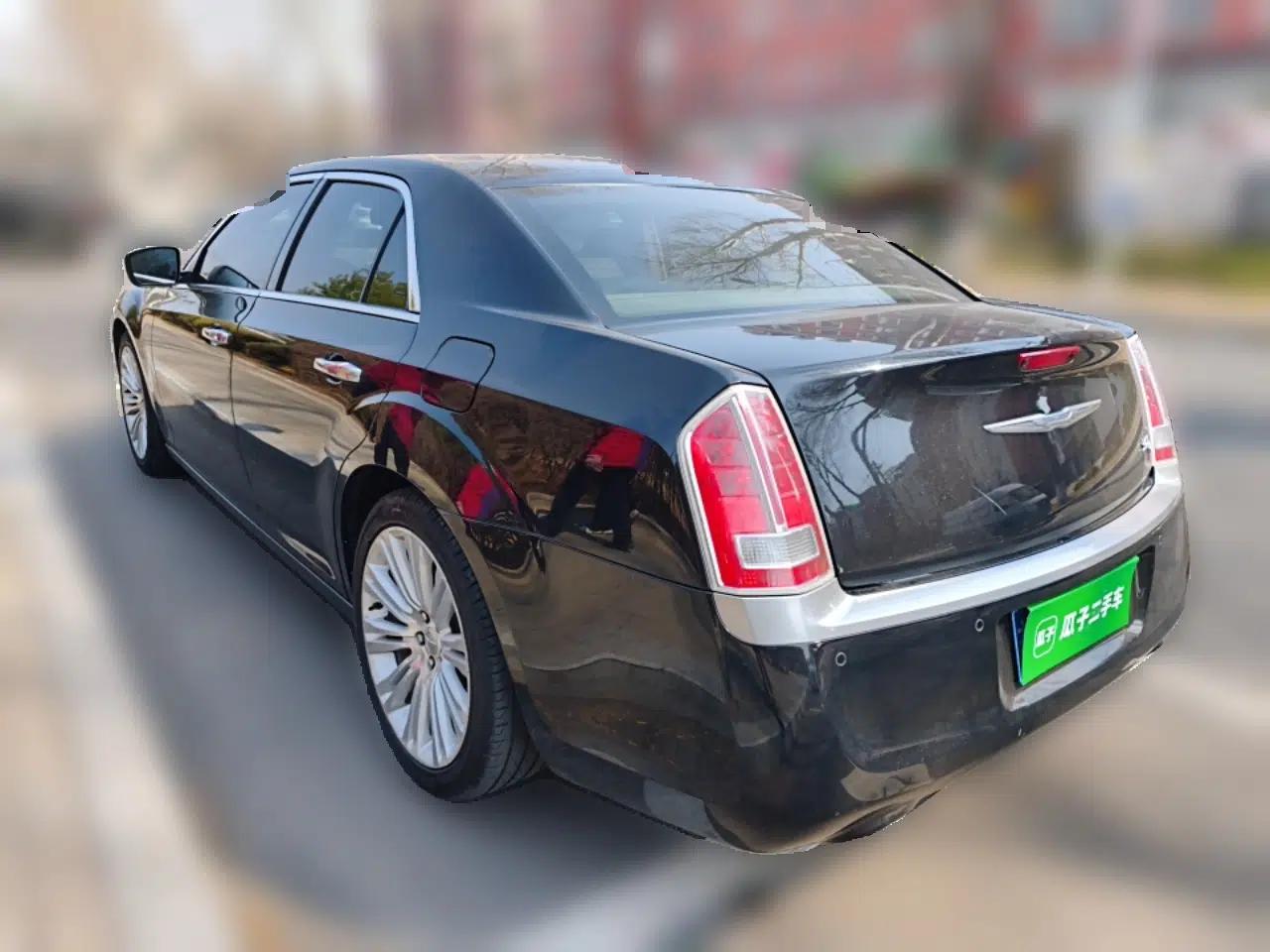 Chrysler 300C 2013 3.6L Premium Edition — миниатюра 4
