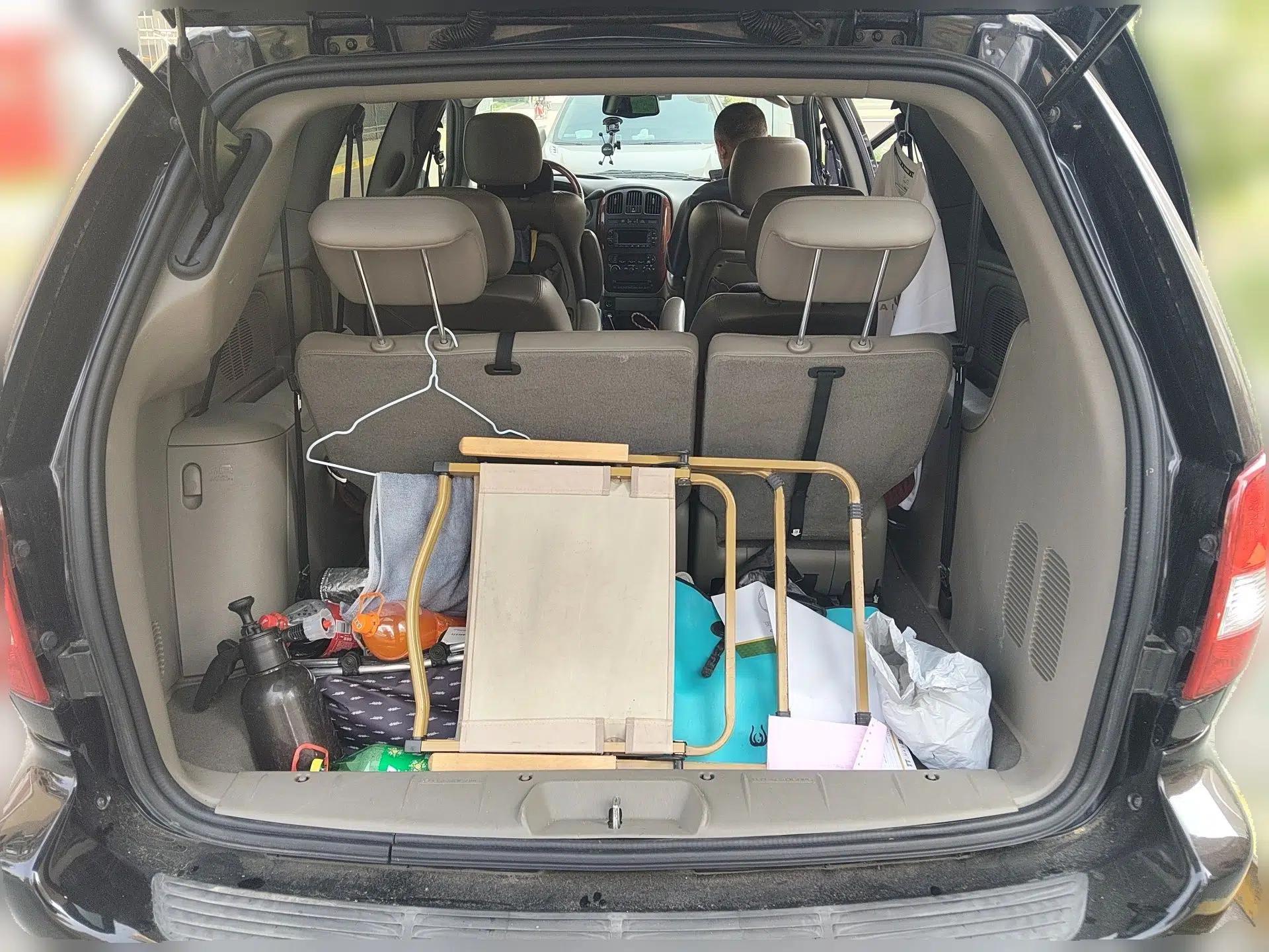 Chrysler Grand Voyager 2012 3.0L Ultimate Edition — миниатюра 20