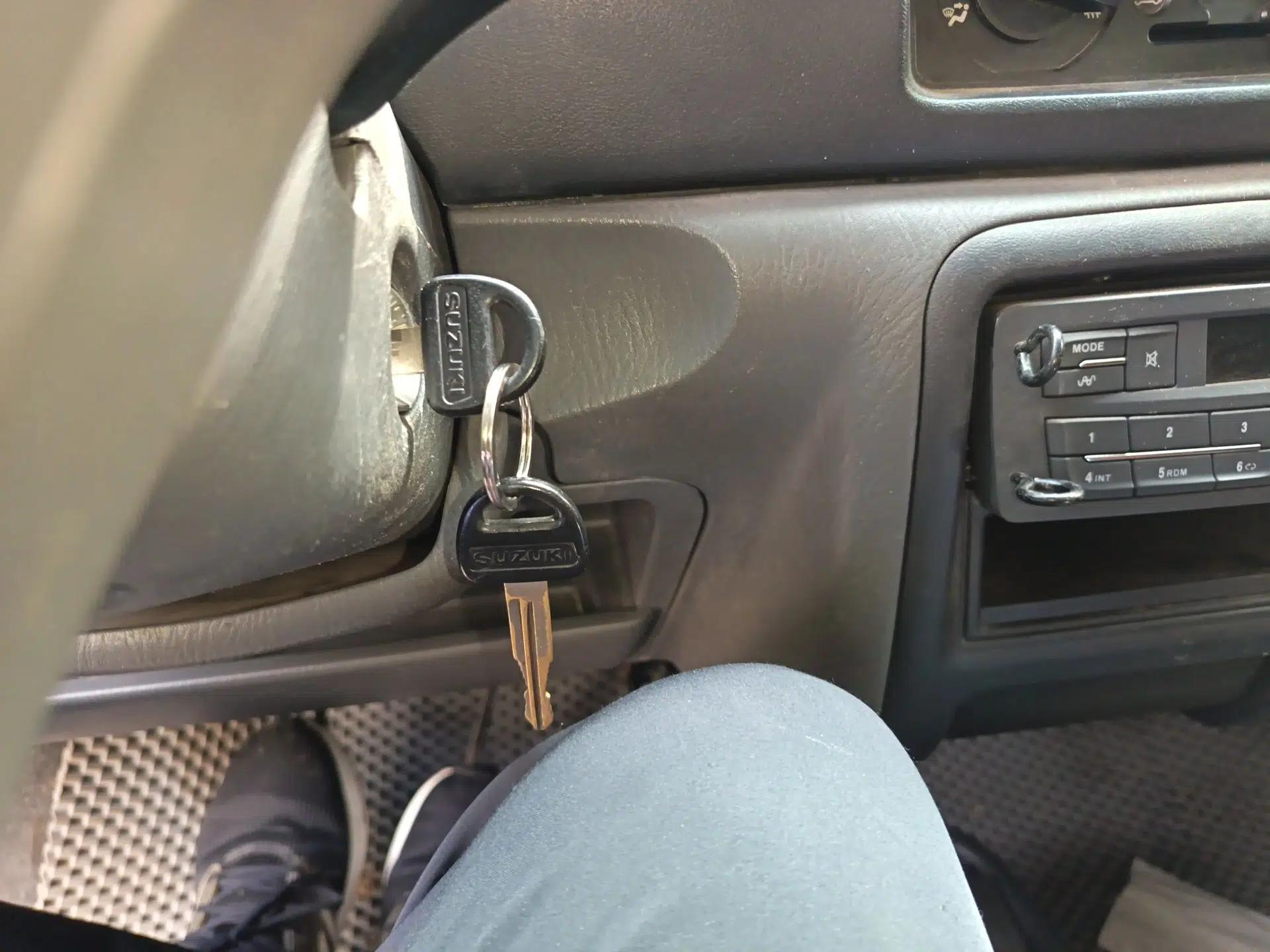 Suzuki Wagon R 2012 Entrepreneur Edition 1.0L Manual - Overdrive Type — миниатюра 9