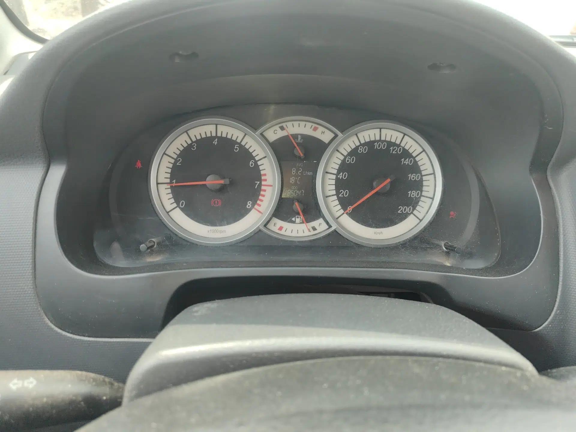 Suzuki Liana A6 2015 Sedan 1.4L Manual Enjoyment Model — миниатюра 13