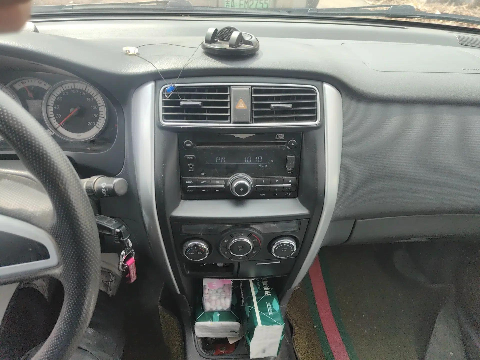 Suzuki Liana A6 2015 Sedan 1.4L Manual Enjoyment Model — миниатюра 14