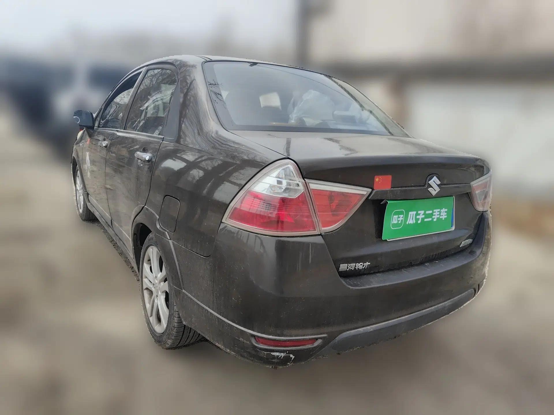 Suzuki Liana A6 2015 Sedan 1.4L Manual Enjoyment Model — миниатюра 4