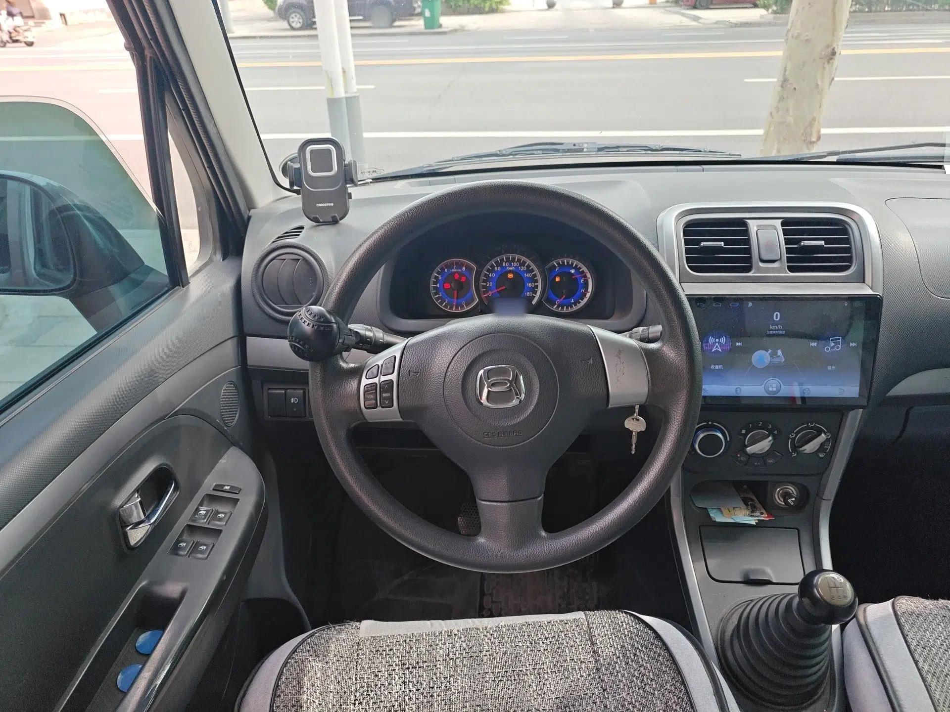 Suzuki Wagon R X5 2013 Luxury Edition 1.4L Standard Model — миниатюра 11