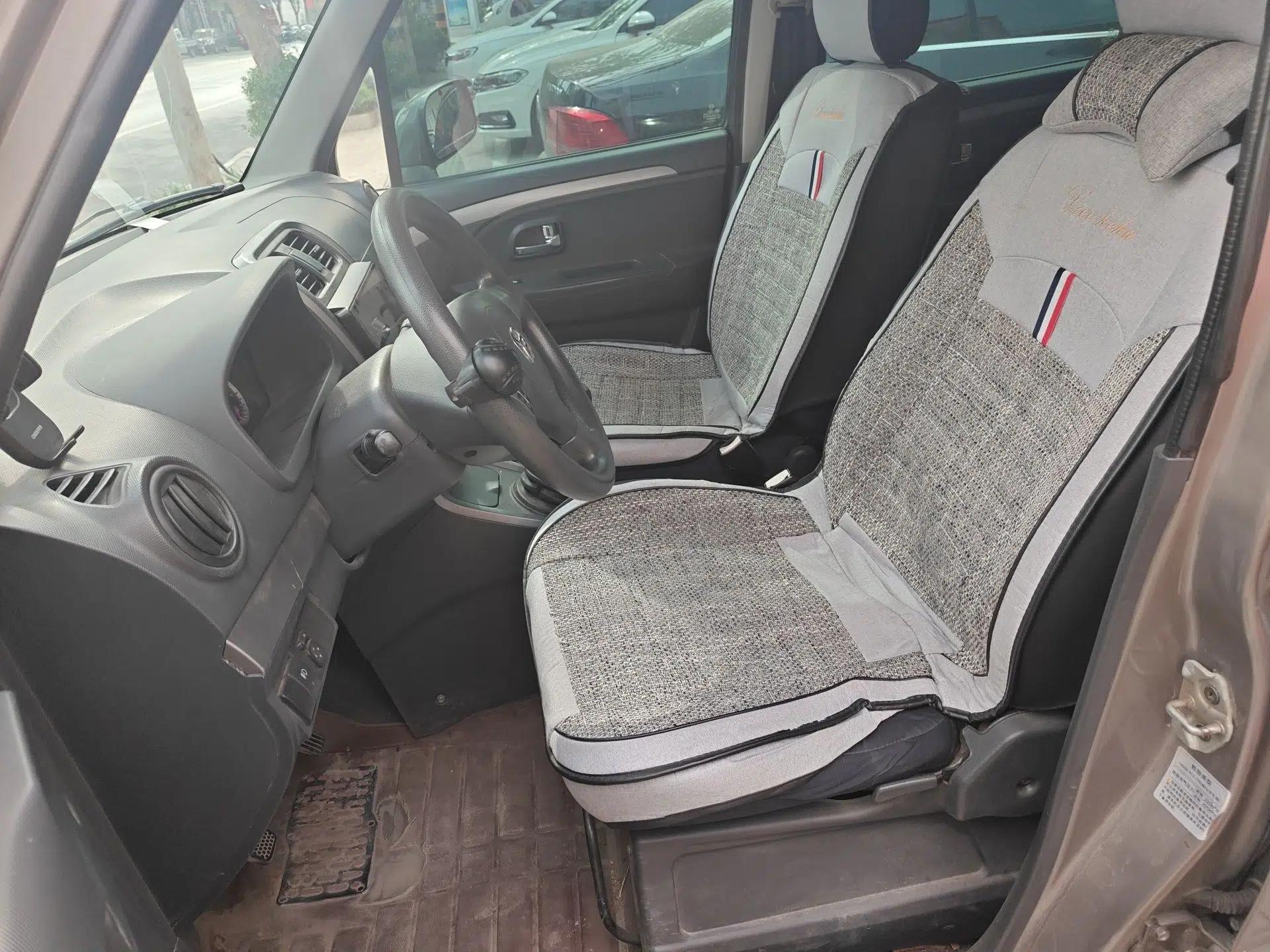 Suzuki Wagon R X5 2013 Luxury Edition 1.4L Standard Model — миниатюра 16