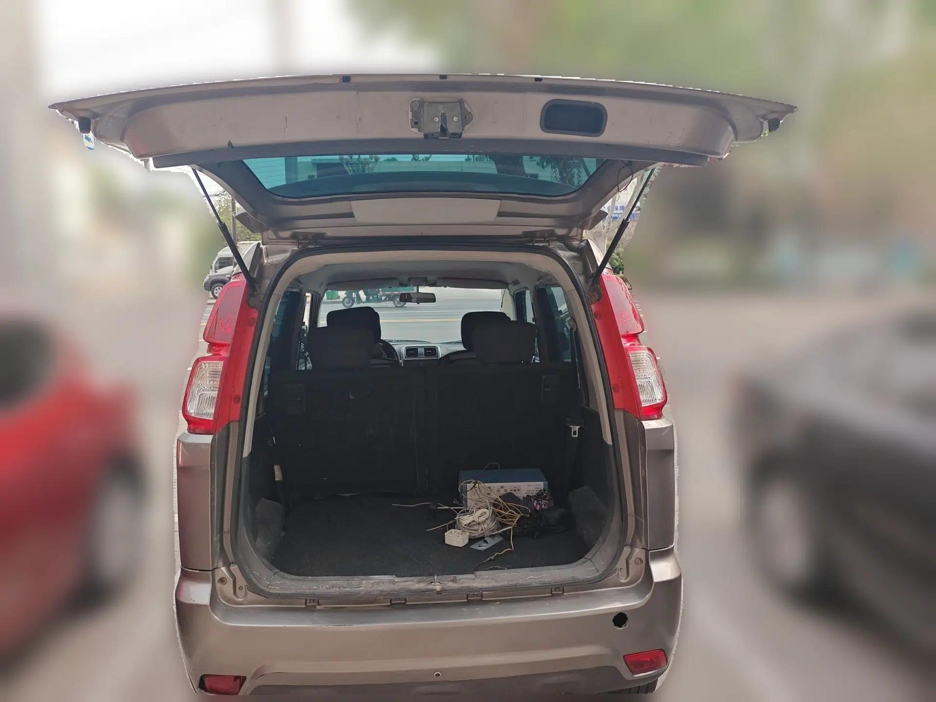 Suzuki Wagon R X5 2013 Luxury Edition 1.4L Standard Model — миниатюра 20