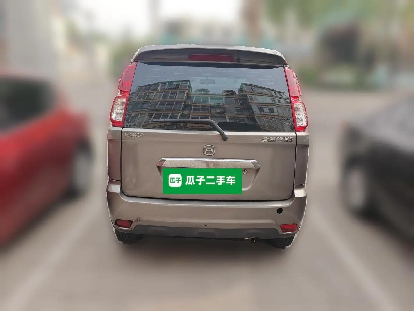 Suzuki Wagon R X5 2013 Luxury Edition 1.4L Standard Model — миниатюра 5