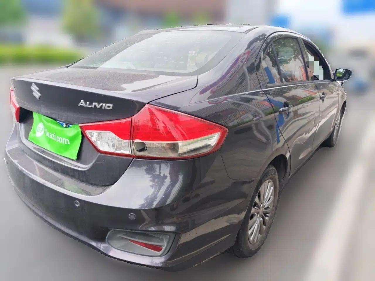 Suzuki Alivio 2015 1.6L Manual Comfort Model — миниатюра 6