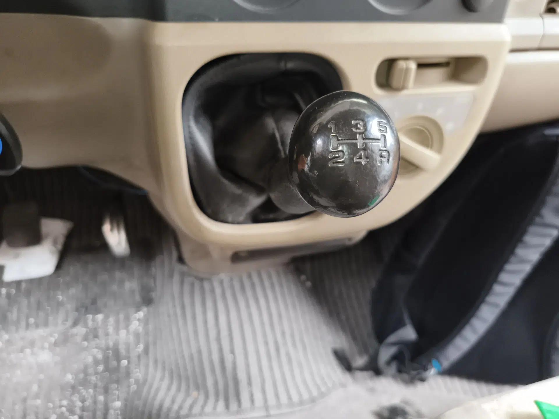 Suzuki Landy 2009 1.4L Manual Comfort Version Sunlight Edition — миниатюра 15